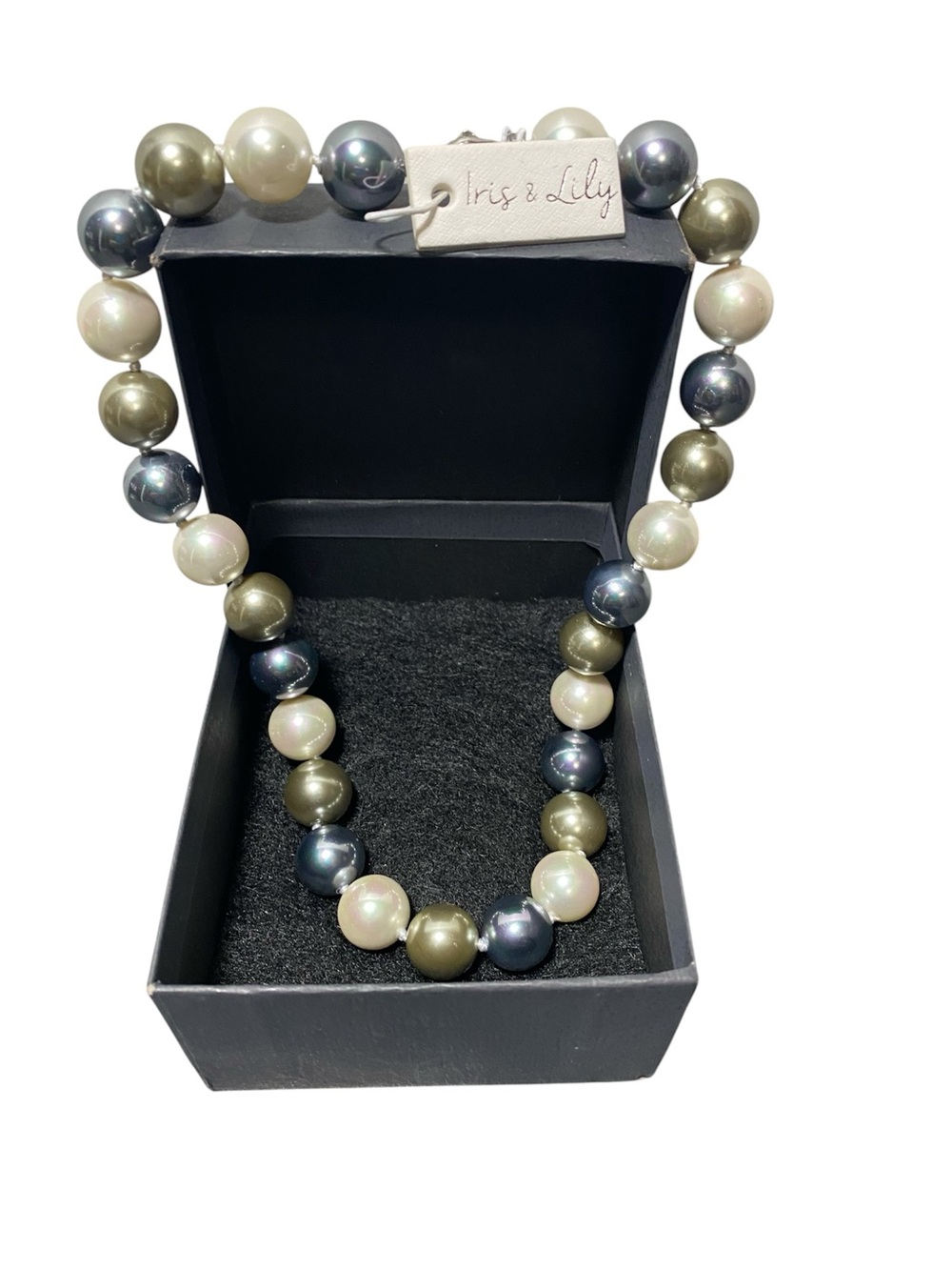 Iris & Lily Mother of Pearl Grey Silver Ivory Necklace NWT and Box